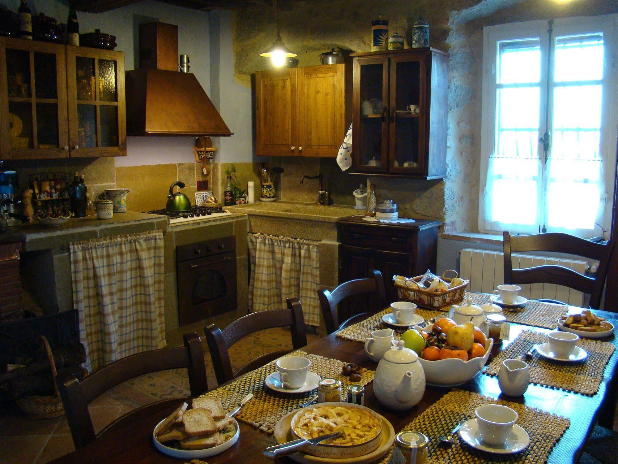 Borgo Tepolini Country House Castel del Piano  Exterior photo